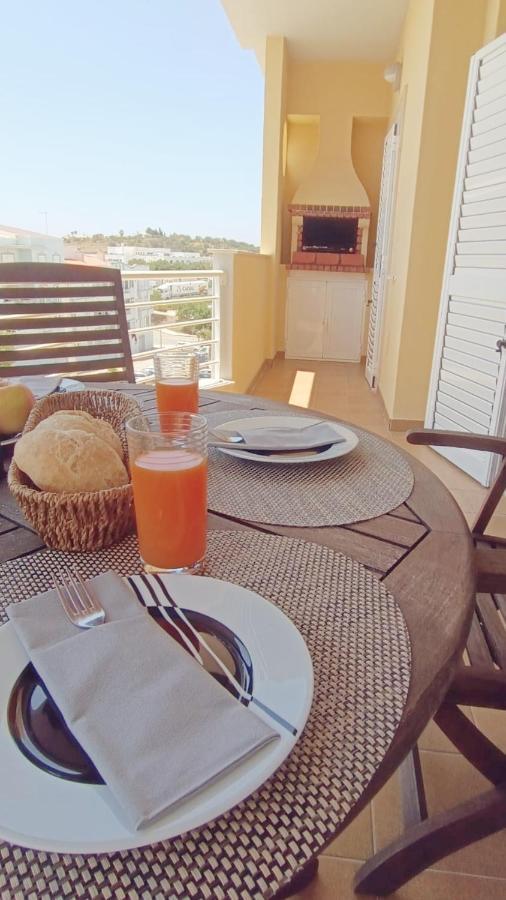 Recanto Das Tertulias - Apartamento 3 Quartos - Perfeito Para Familias E Amigos Apartment ลากอส ภายนอก รูปภาพ